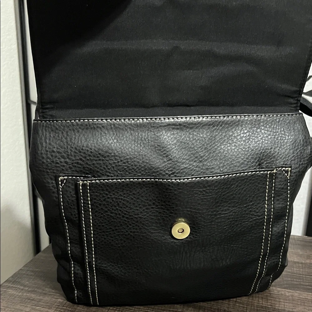 Relic Black Leather Messenger Bag with White Stitching